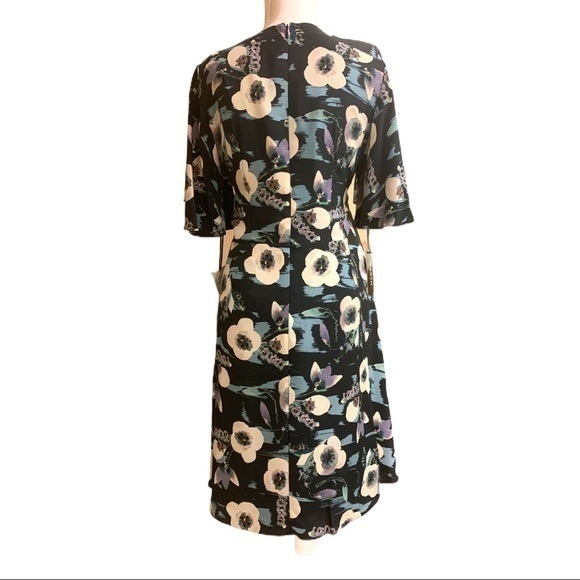 WORTH Navy Floral Print Flutter Sleeve Dress sizes 8 and 10 - Picture 2 of 7